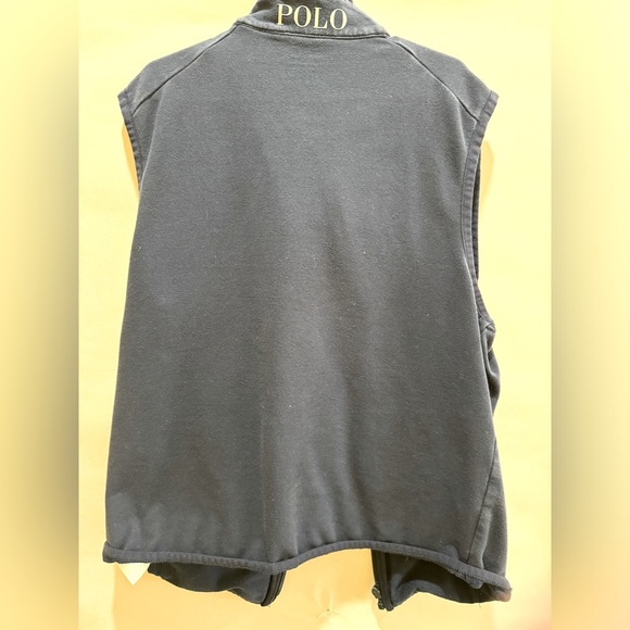 Kids polo performance vest size M(10-12) great condition - Picture 2 of 2